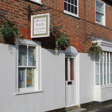 Circles Guest House Pewsey Esterno foto